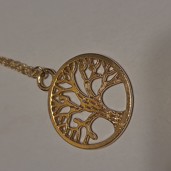 NWOT Elegant Gold Tone Tree of Life Necklace - Picture 2 of 4